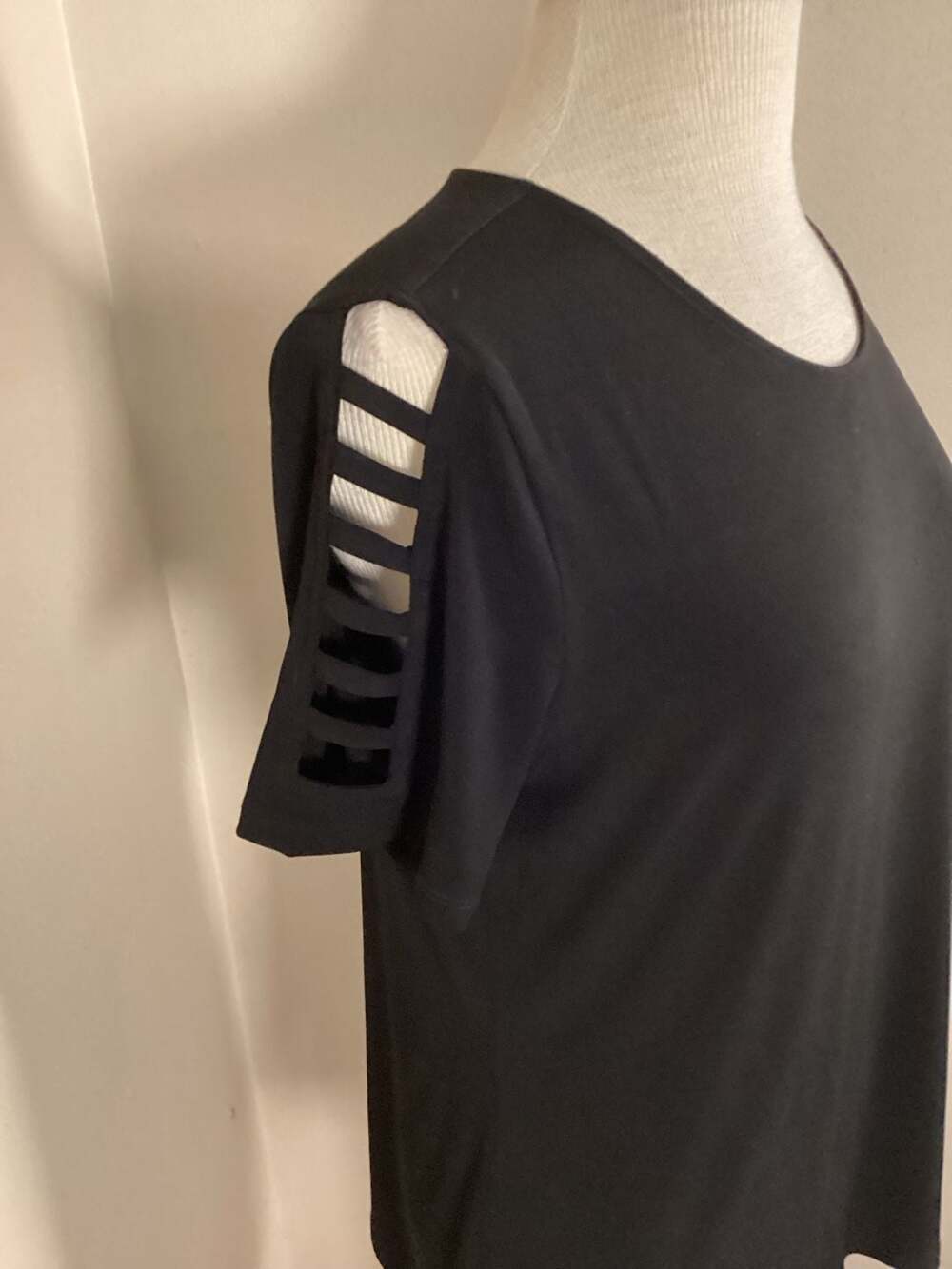 NWT Michael Kors Black Ladder Cut-Out Short Sleeve Top - Picture 2 of 4